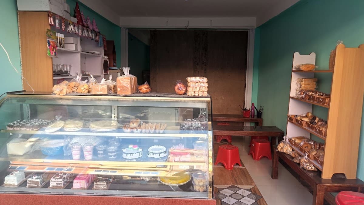 Bhojpure Bakery and lafing center — photo by Bhojpure Bakery and lafing center