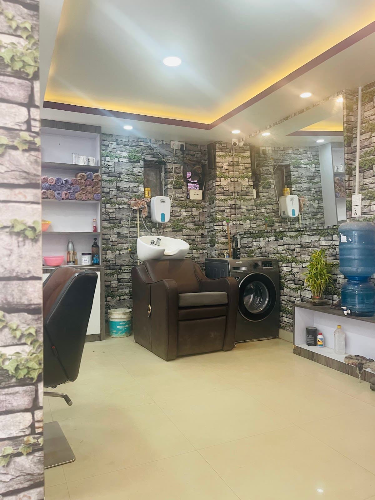 Creative Hair And Makeup Studio — photo by Sudip Ghimire