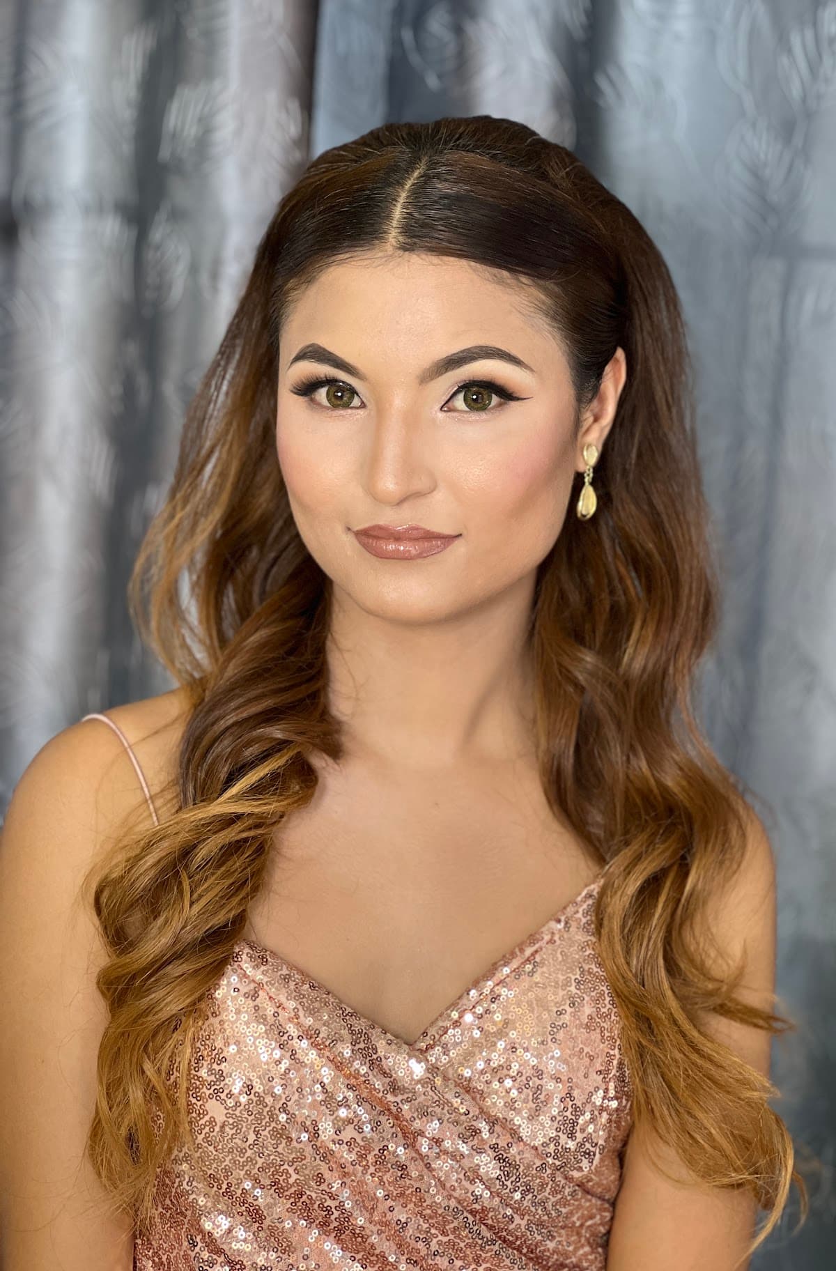 Daffodil Makeup House and training center with beauty salon — photo by Daffodil Makeup House and training center with beauty salon
