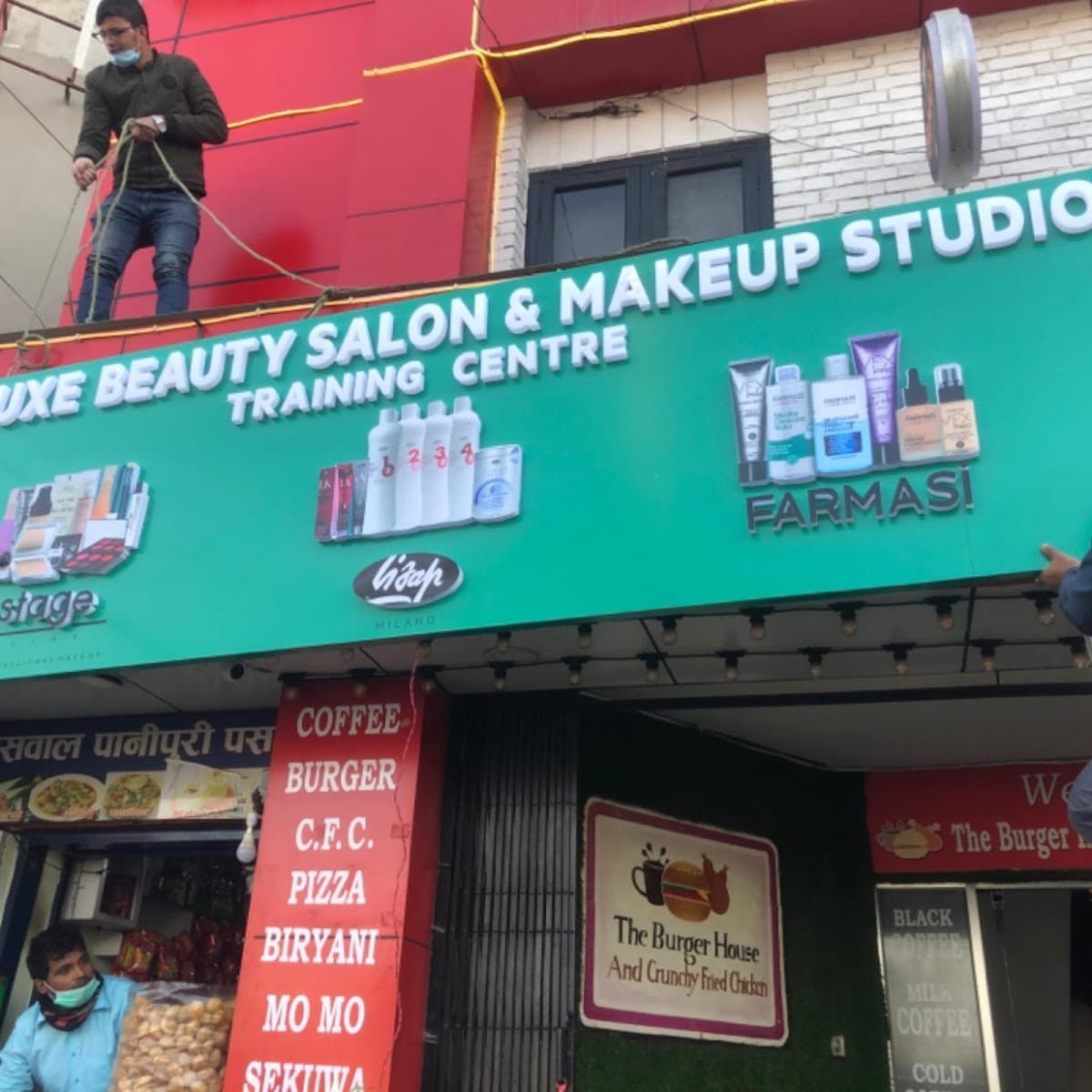 Delux Beauty Salon & Makeup Studio — photo by Abhishek Bhattarai