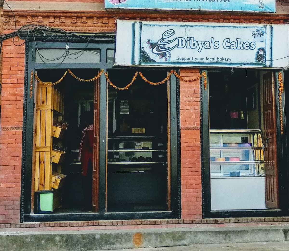 Divya's Cakes & Snacks — photo by bhuwan gothe