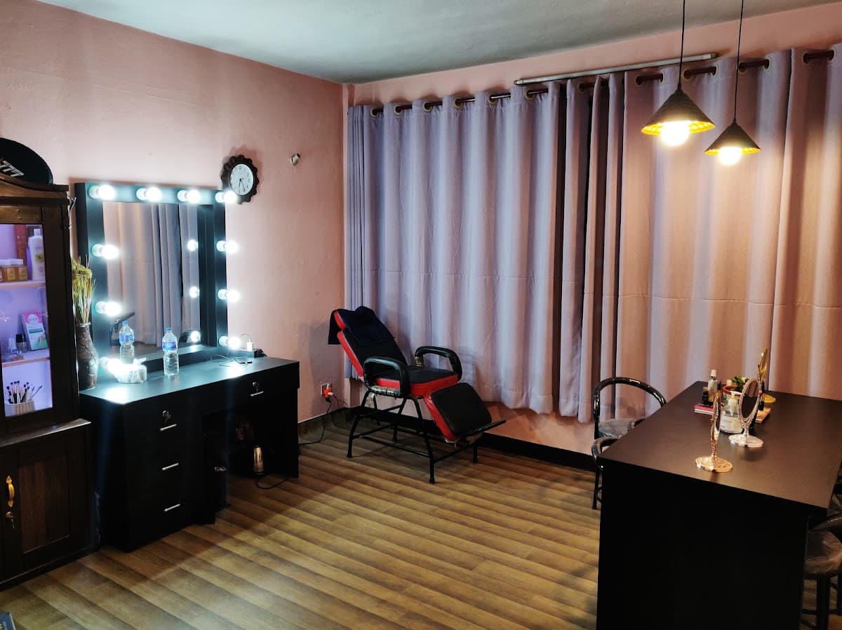 Dulce Makeup Studio — photo by Manoj Bhele