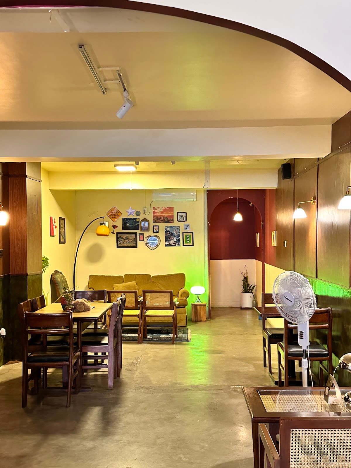 Five10 Cafe — photo by Vivian