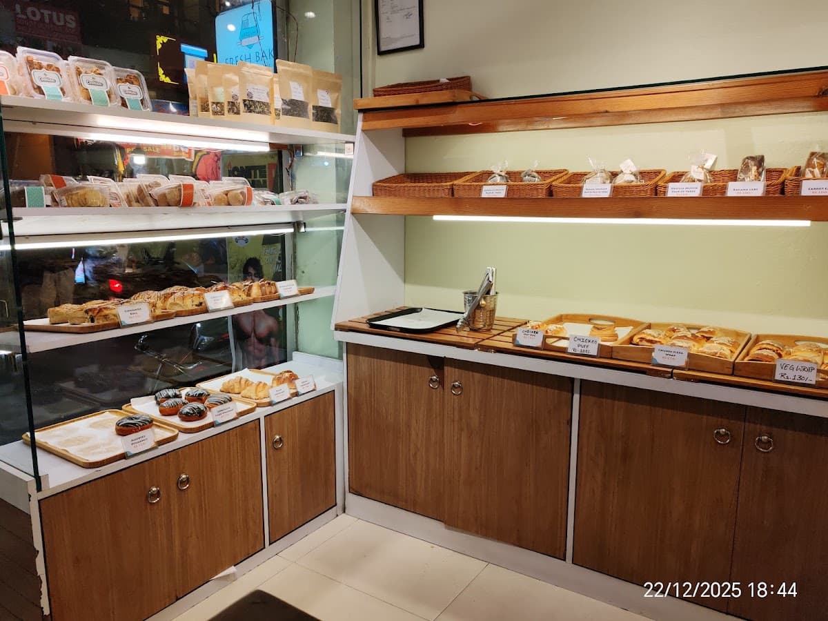 Fresh Bake Thamel 2 — photo by MT