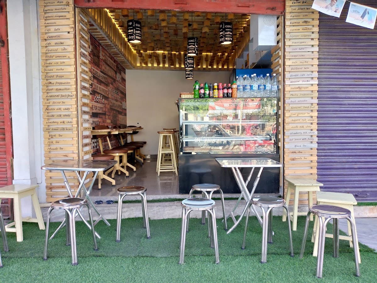 Gulmeli Coffee Shop — photo by Krishna Pokhrel