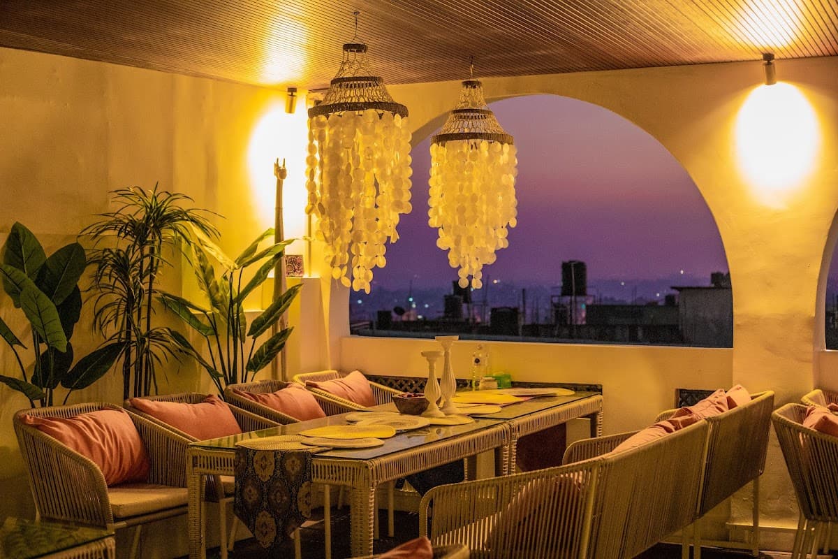 H2o Cafe N Pub - Budhanilkantha — photo by H2o Cafe N Pub - Budhanilkantha