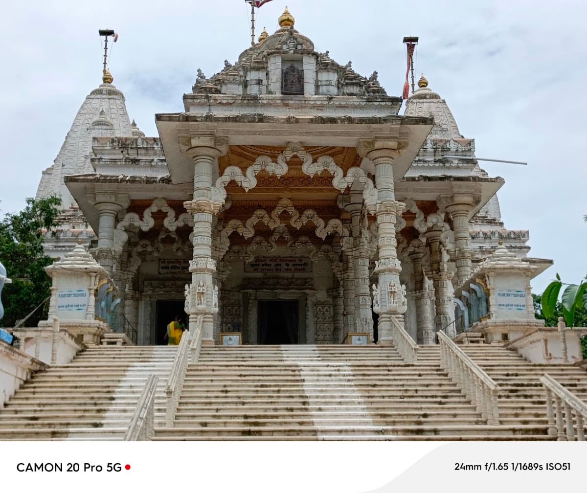 Hrinkar Theerth ( Jain temple) — photo by Prasad Goud. Karri