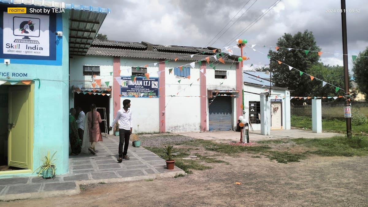 Indian ITI Collage — photo by Nadimikeri Teja