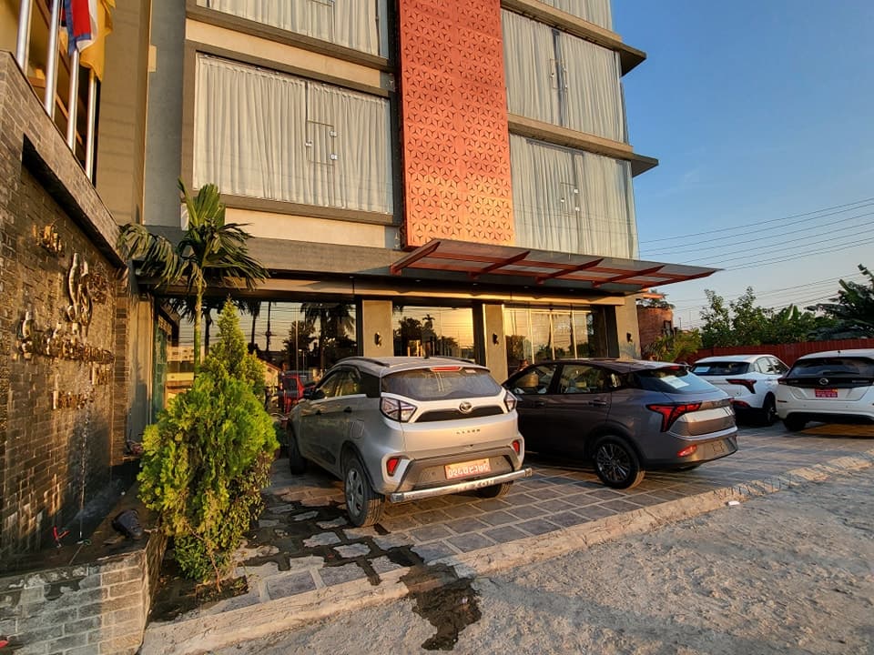 JLDs See a Sec Boutique Hotel