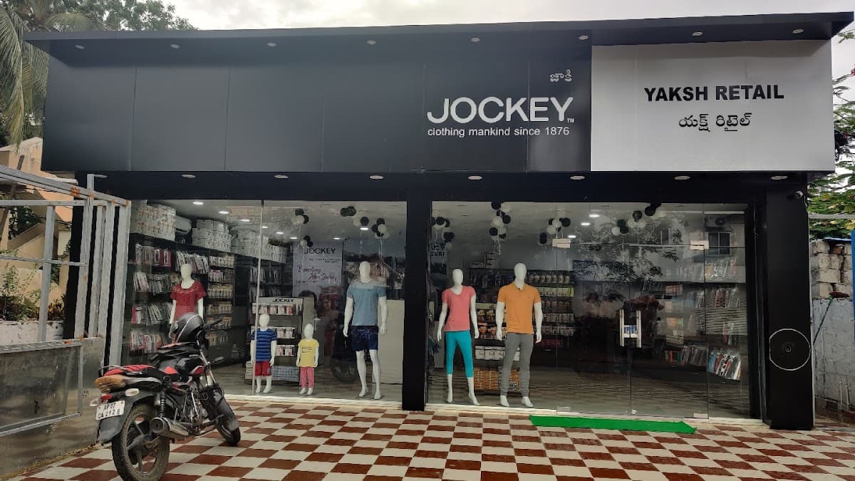 JOCKEY AND VANHEUSEN SHOWROOM — photo by JOCKEY AND VANHEUSEN SHOWROOM