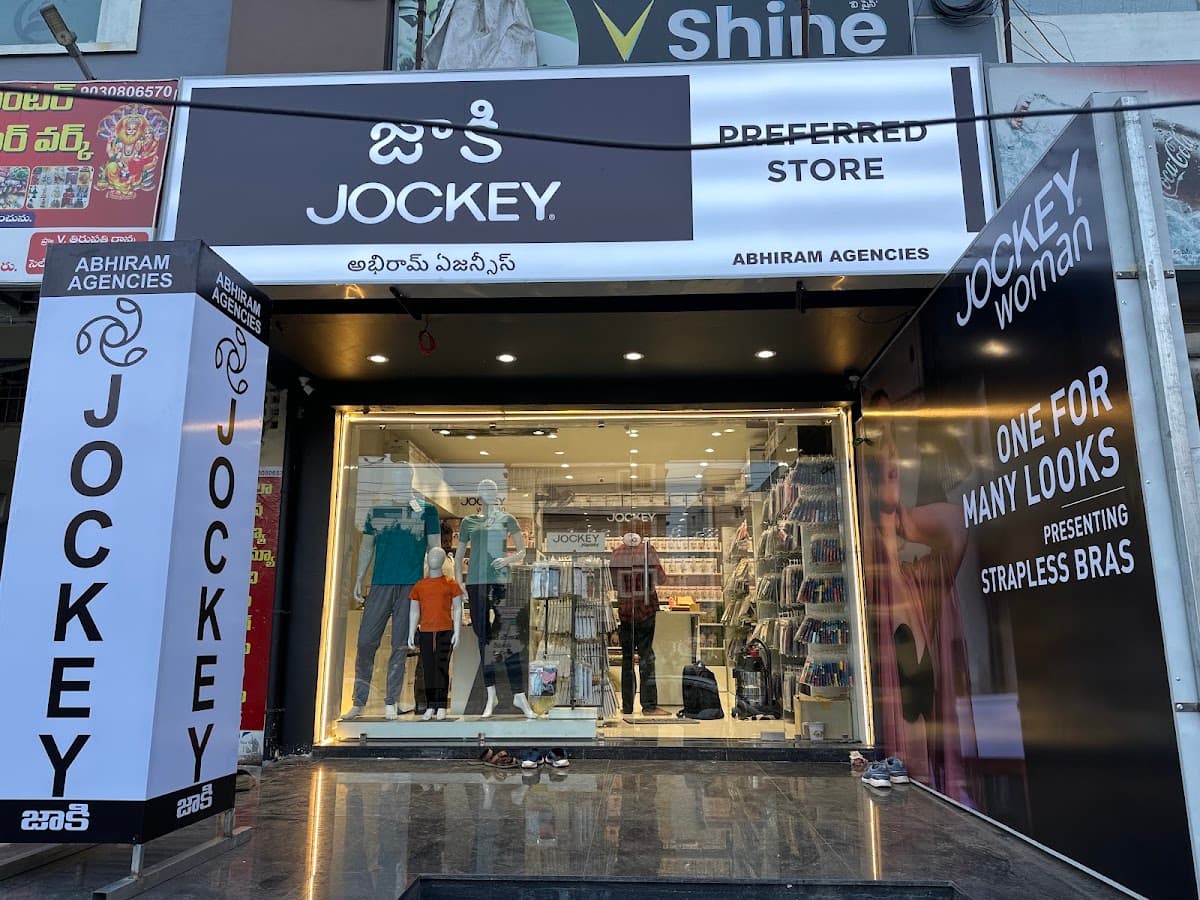 JOCKEY — photo by JOCKEY