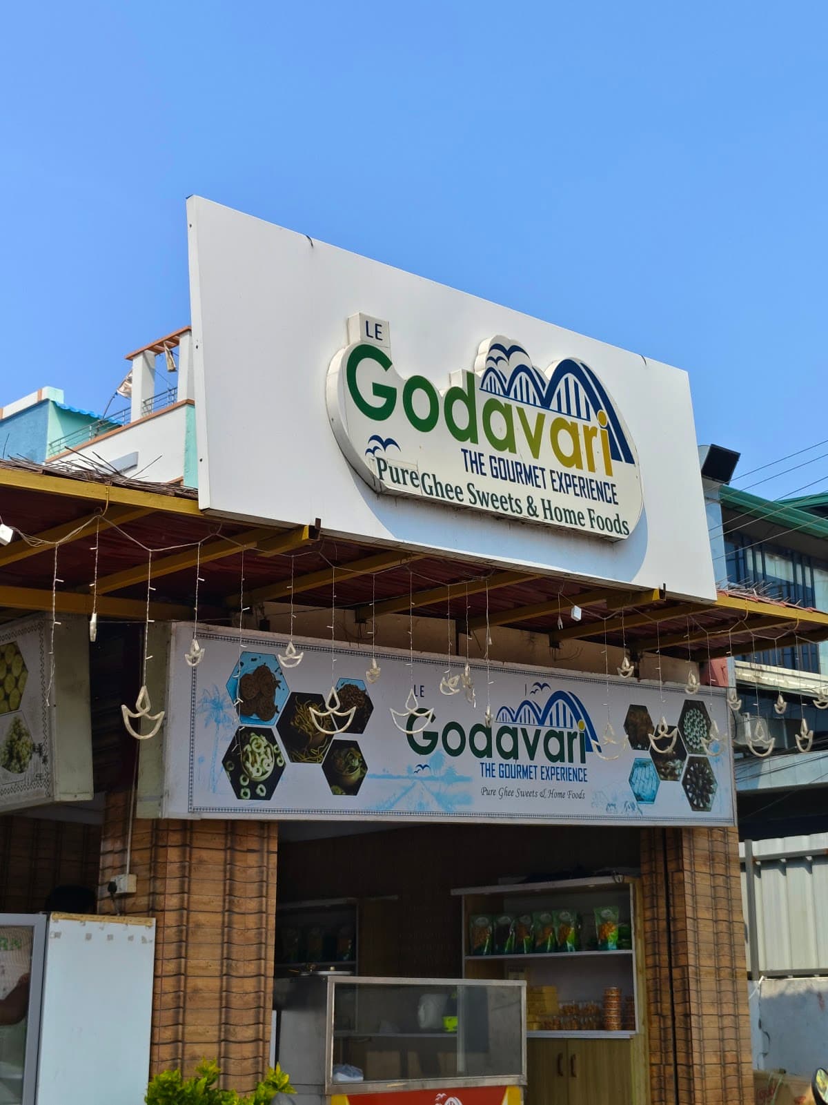 Le Godavari ( TIFFINS) — photo by Suprada Sudhir