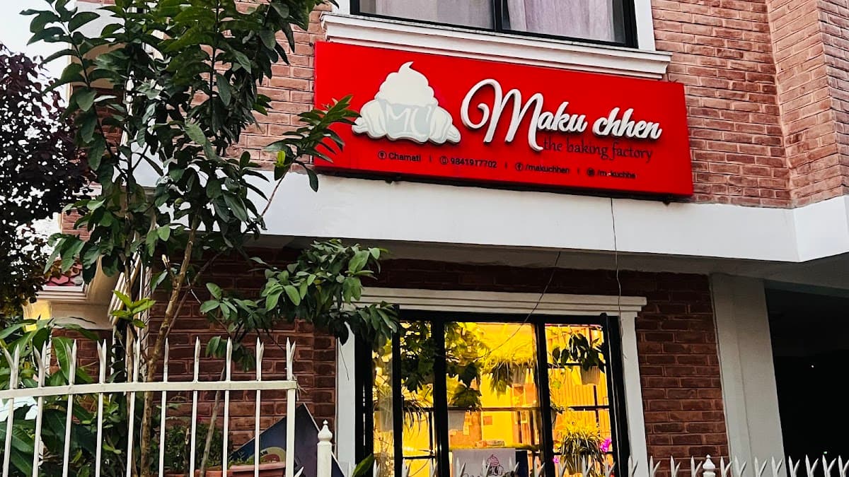 Makuchhen-chamati — photo by saroz khanal