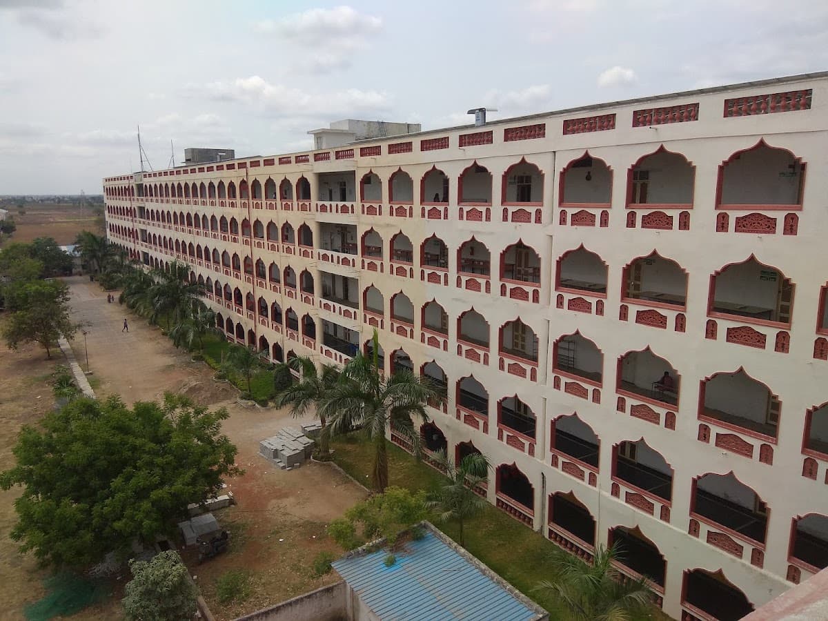 Malineni Lakshmaiah Womens Engineering College — photo by MOHAMMED RAZIN
