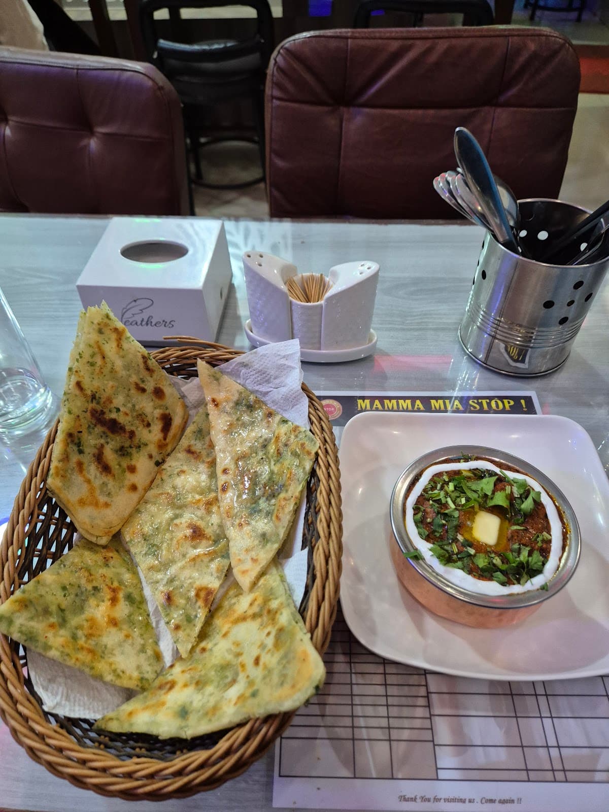 Mamma Mia Stop Cafe & Restaurant(Indian, Chinese, Nepali, Pizza and Burgers) — photo by HUGO CHOI