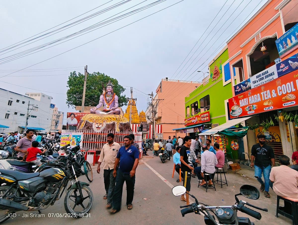 MARUTHI NEW TEA STALL — photo by Sai Krishna Singh Baludra