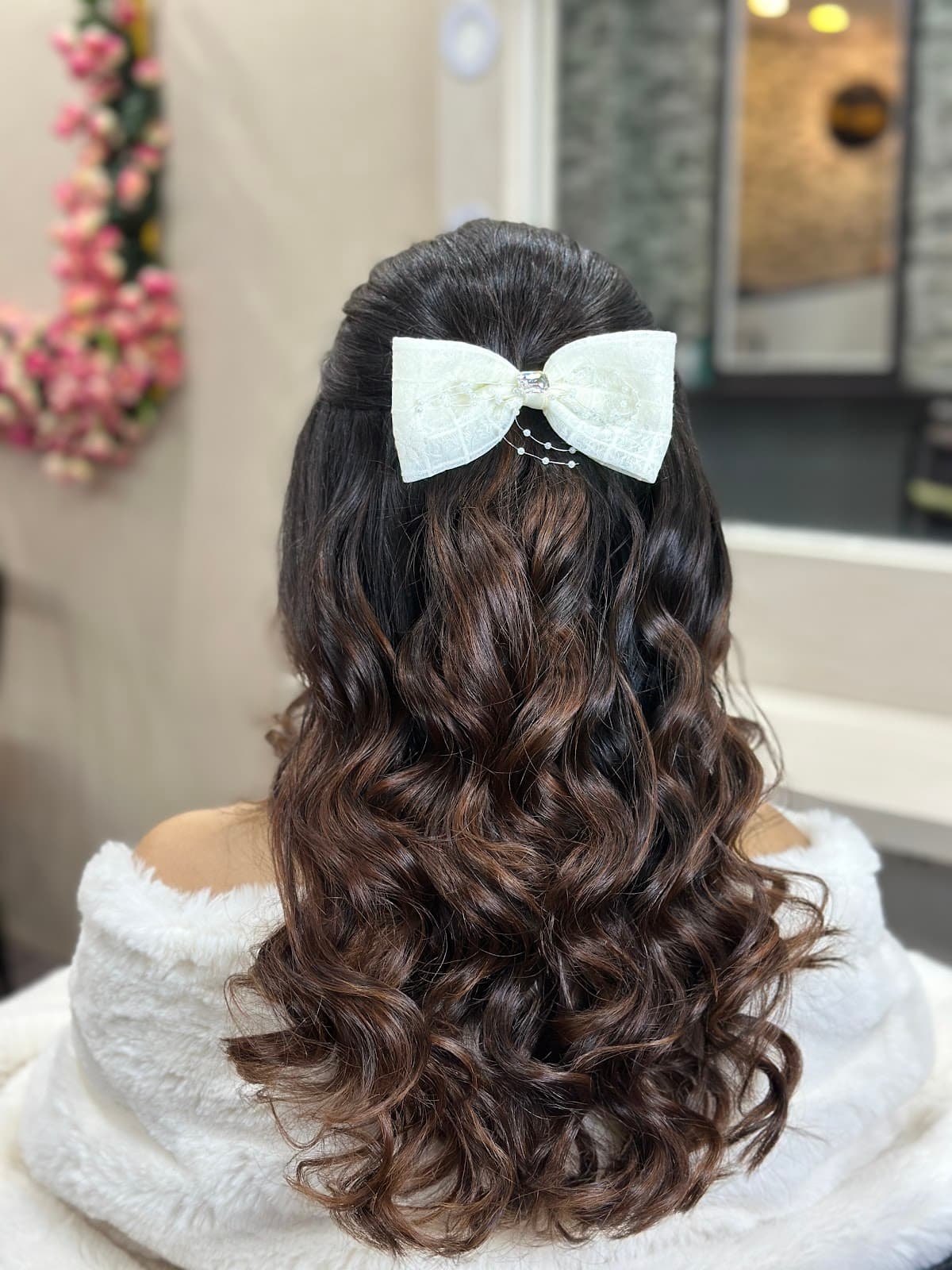 Mayasmakeover beauty studio — photo by Mayasmakeover beauty studio