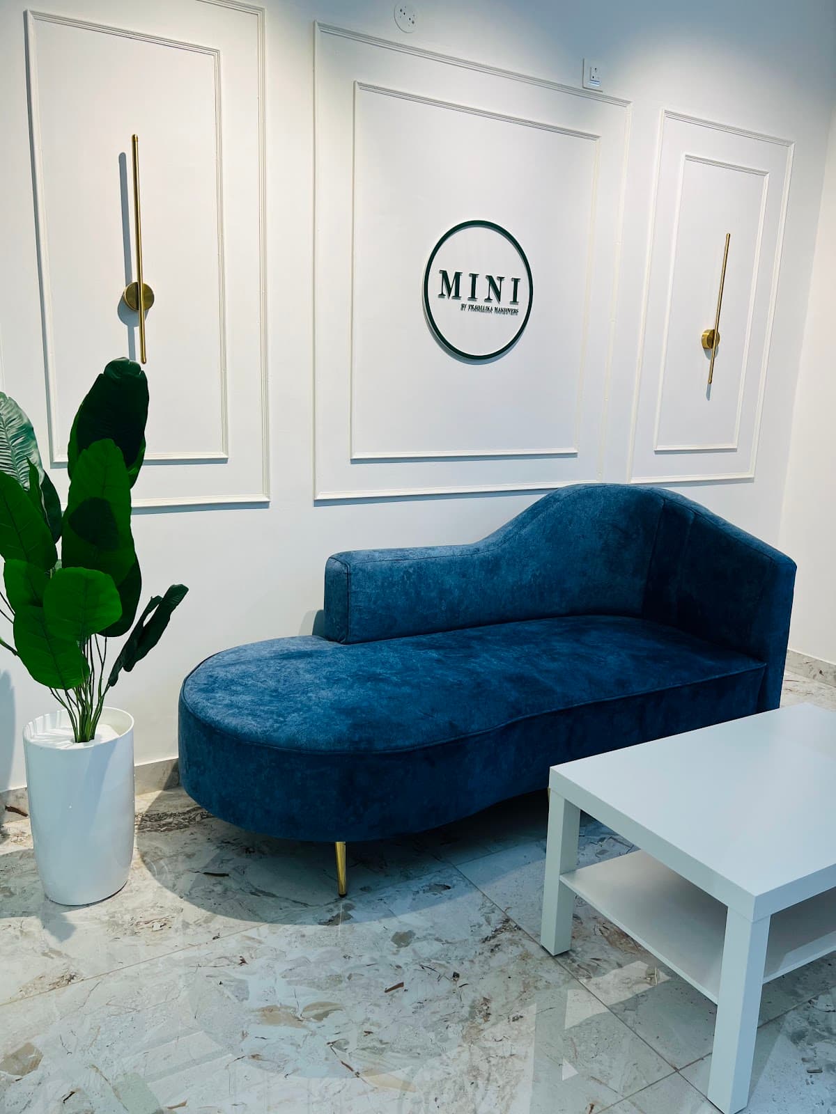 MINI women’s salon — photo by MINI women’s salon