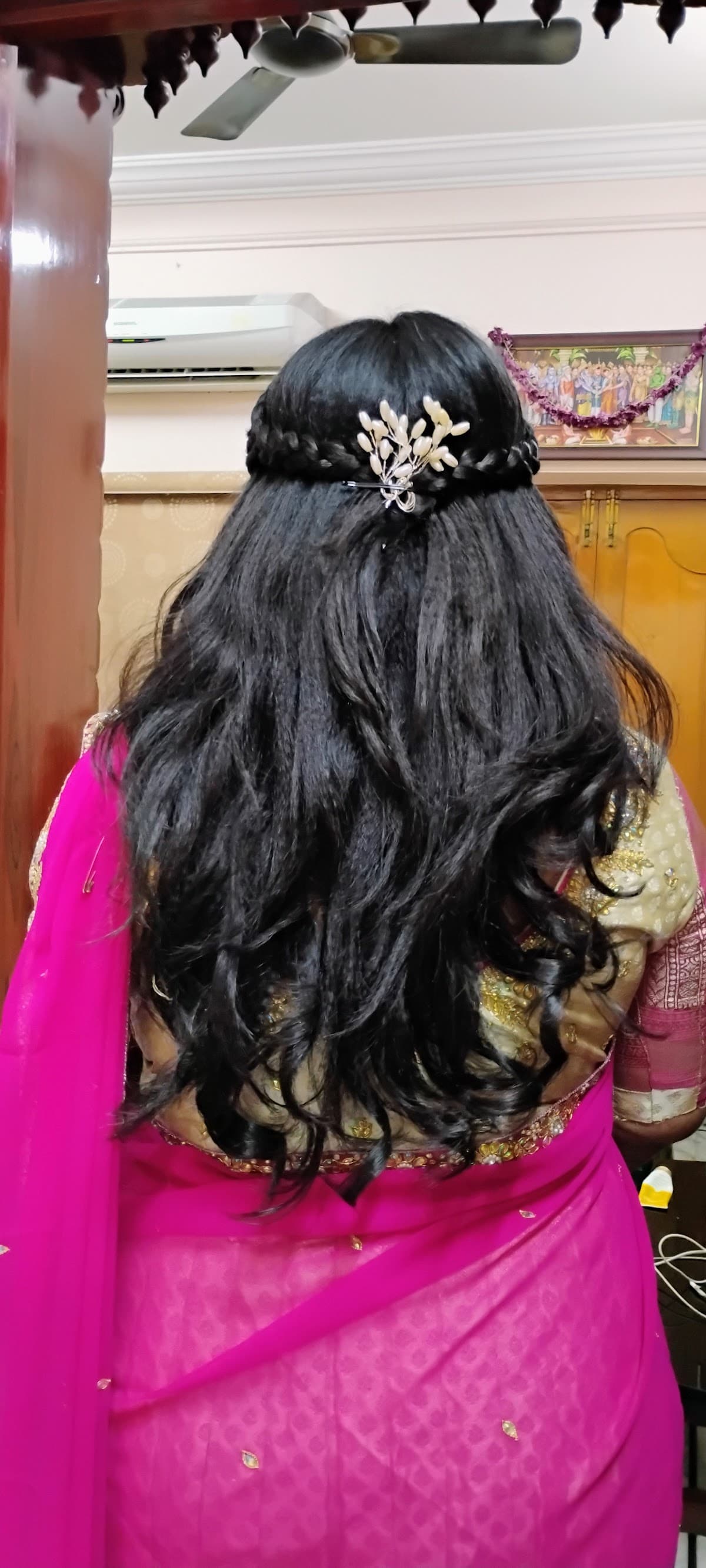 Moon's beauty sap & salon for ledies home service available — photo by Moon's beauty sap & salon for ledies home service available