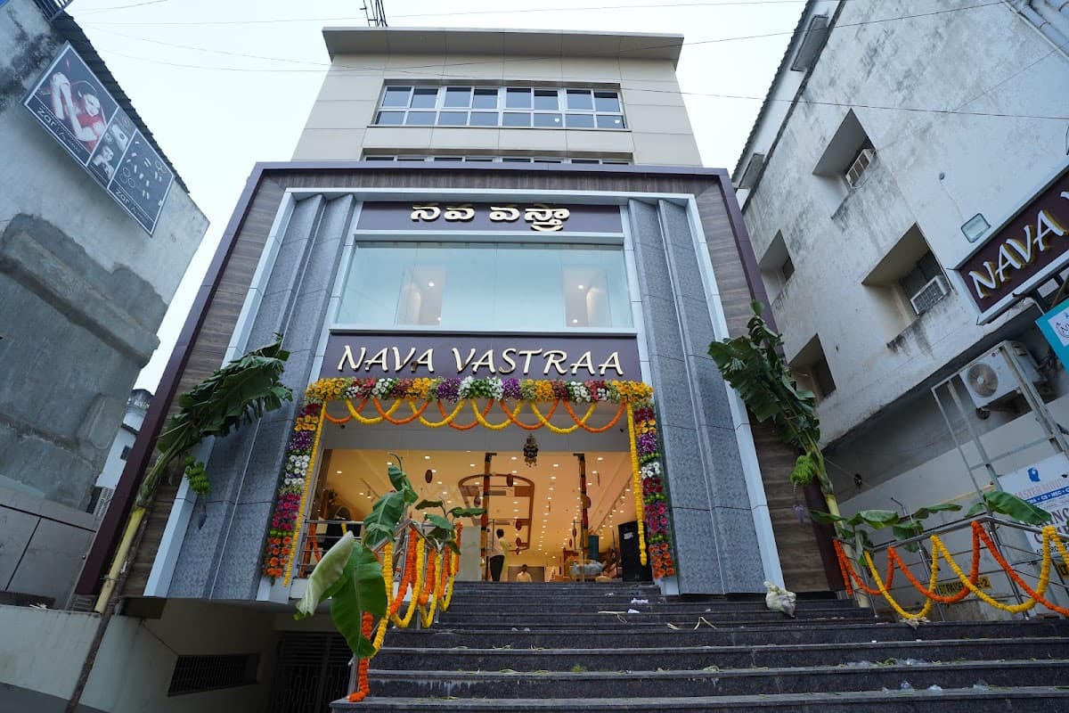Nava Vastraa — photo by Nava Vastraa