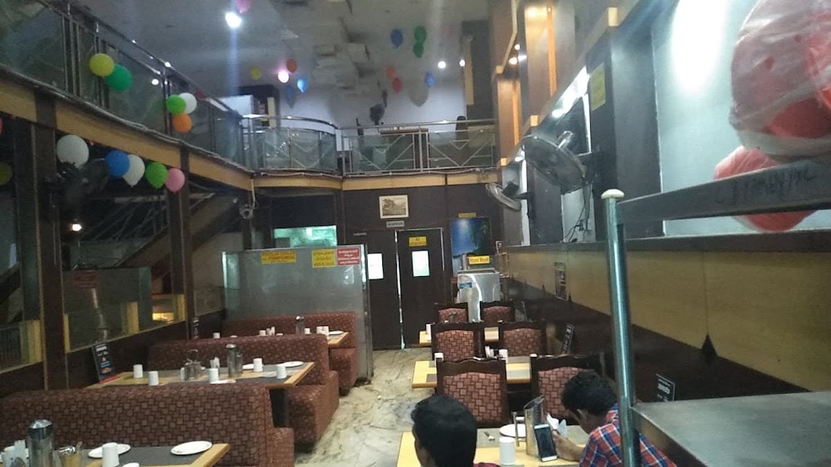 Paradise Inn Restaurent and bar — photo by RAJU REDDY