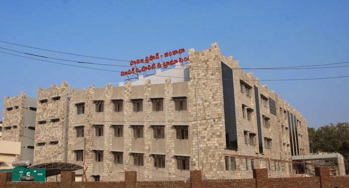 Podila Prasad - GMCANA Super Specialty and Trauma Centre — photo by Pavan Civilian