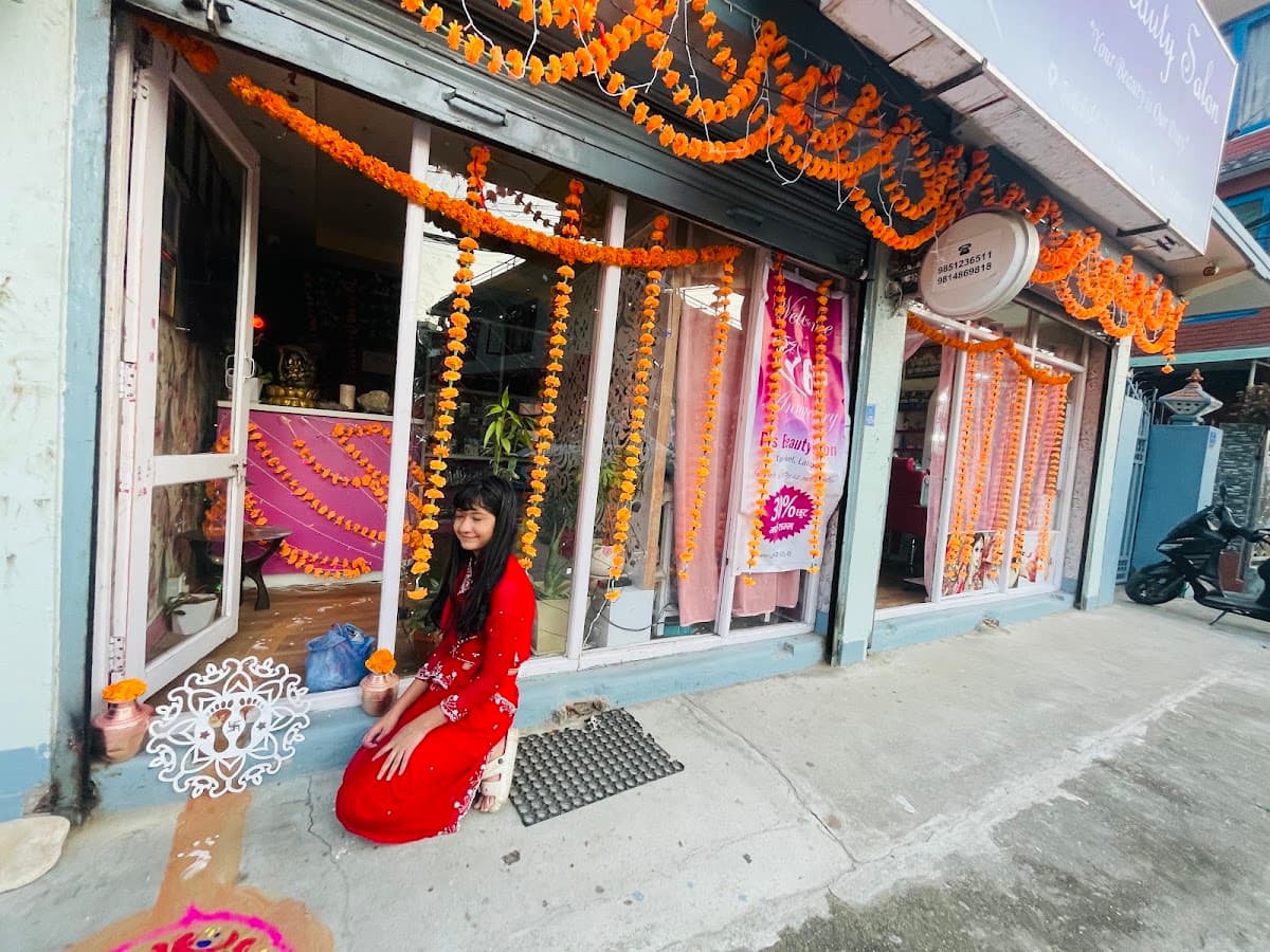 P's Beauty Salon — photo by Parivasa Thapa