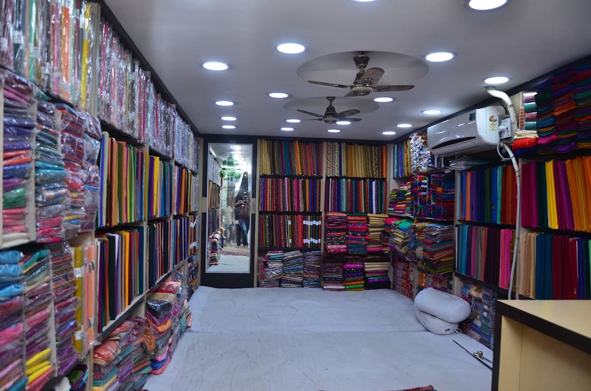 Raja Rajeswari Matching Center — photo by Support Direct India Pvt Ltd