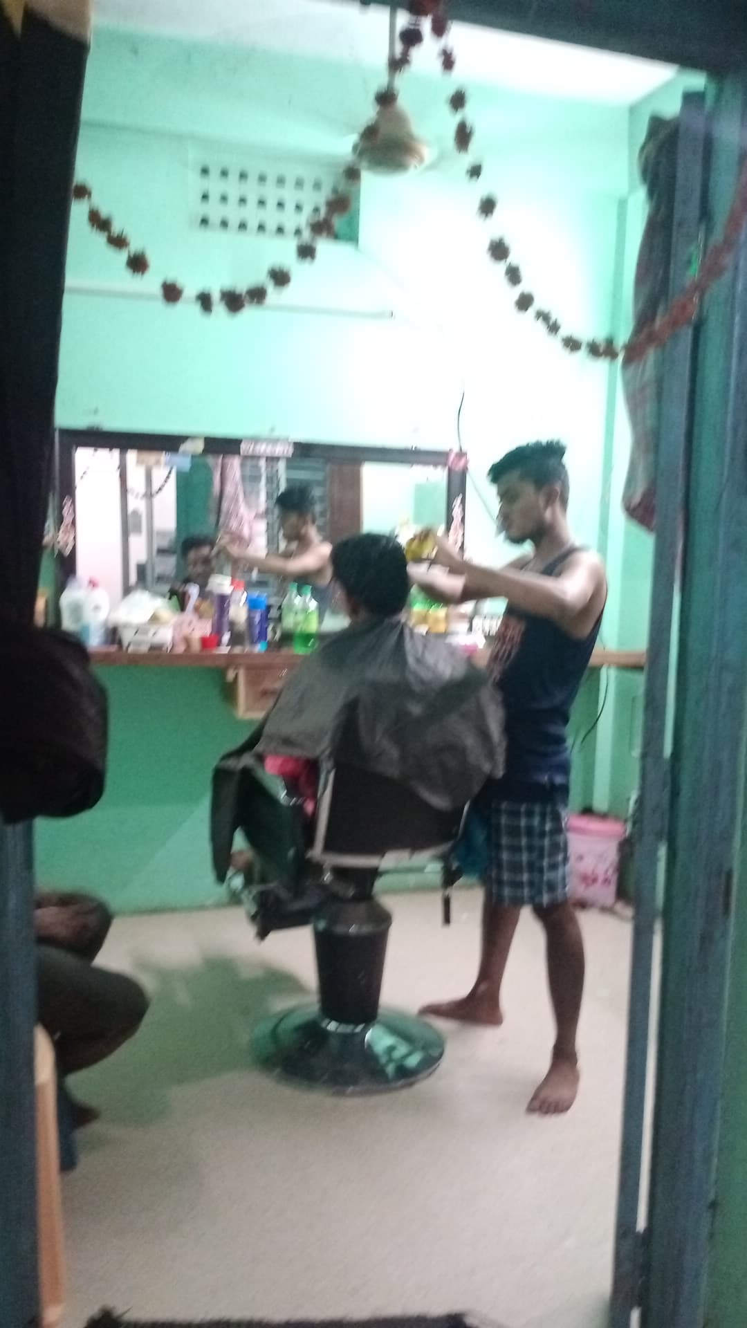 Rajulamma Hair Salon Shop — photo by Mahesh Alajingi