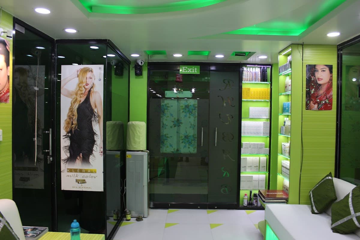 Rhubarb Salon of Hair Beauty Makeup & Academy — photo by G Digital Media Solutions India Pvt. Ltd.