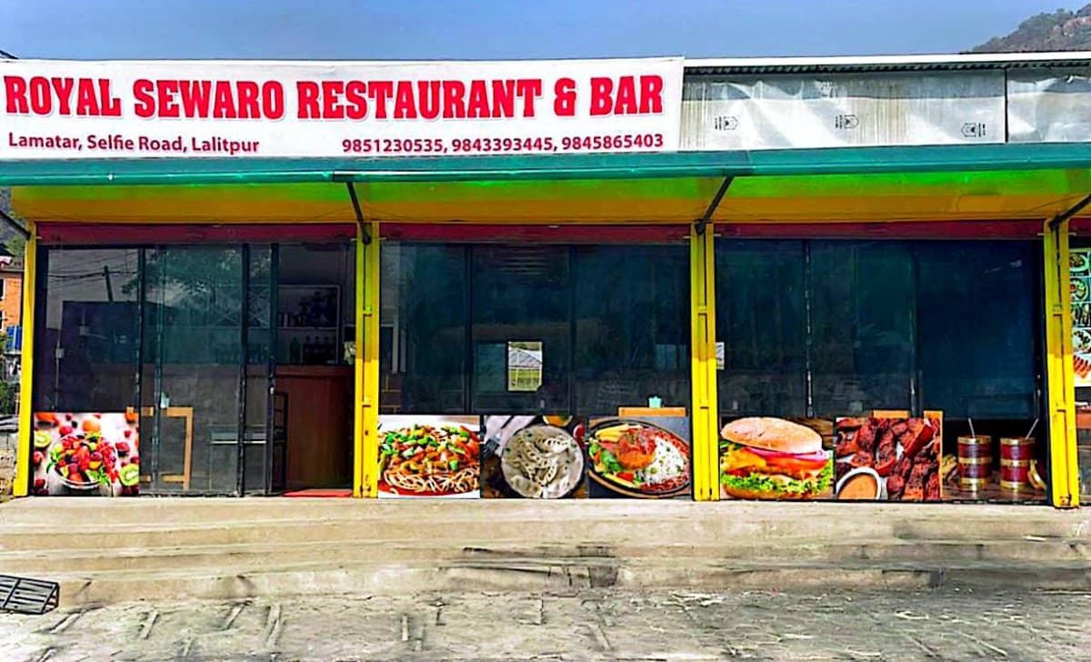 Royal Sewaro restaurant & Bar — photo by Dharma Sampang