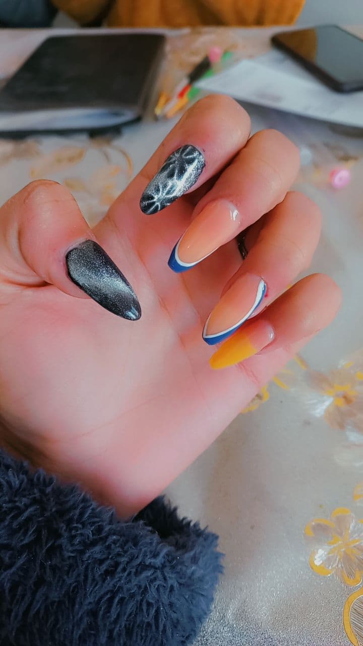 RT NAIL AND BEAUTY STUDIO — photo by Divya Dulal