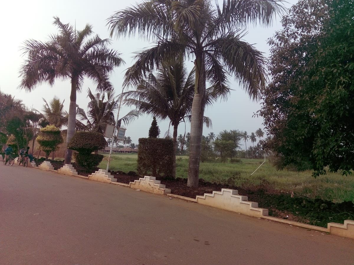 Sai Apartment — photo by Dakarapu Baburao