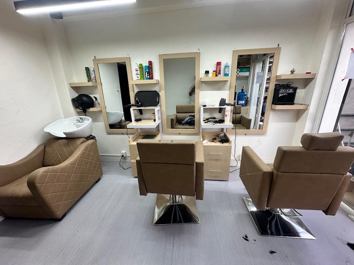 Scissor hair hub — photo by Scissor hair hub