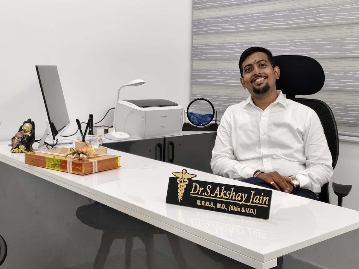 SKIN LANE CLINIC-Kothapet /Dr.AKSHAY JAIN /Best Dermatologist in Guntur /Trichologist /Best Skin & Hair doctor in GUNTUR — photo by SKIN LANE CLINIC-Kothapet /Dr.AKSHAY JAIN /Best Dermatologist in Guntur /Trichologist /Best Skin & Hair doctor in GUNTUR
