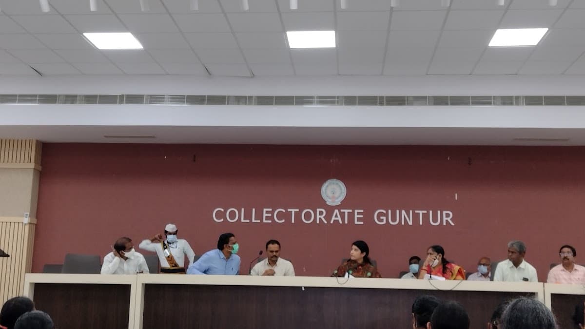 SR Sankaran Coneference Hall — photo by RB Bommasani