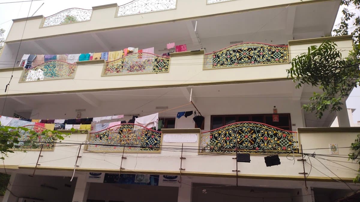 Sri Executive Working Women's Hostel — photo by Sri Executive Working Women's Hostel