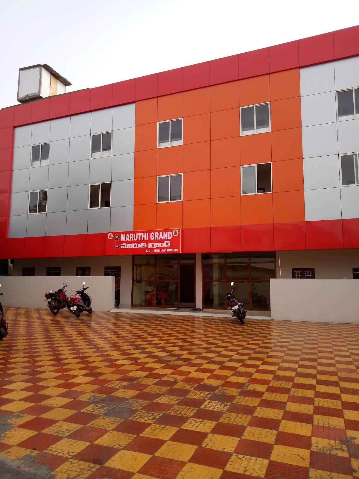 Sri Maruthi Grand — photo by Sri Maruthi Grand