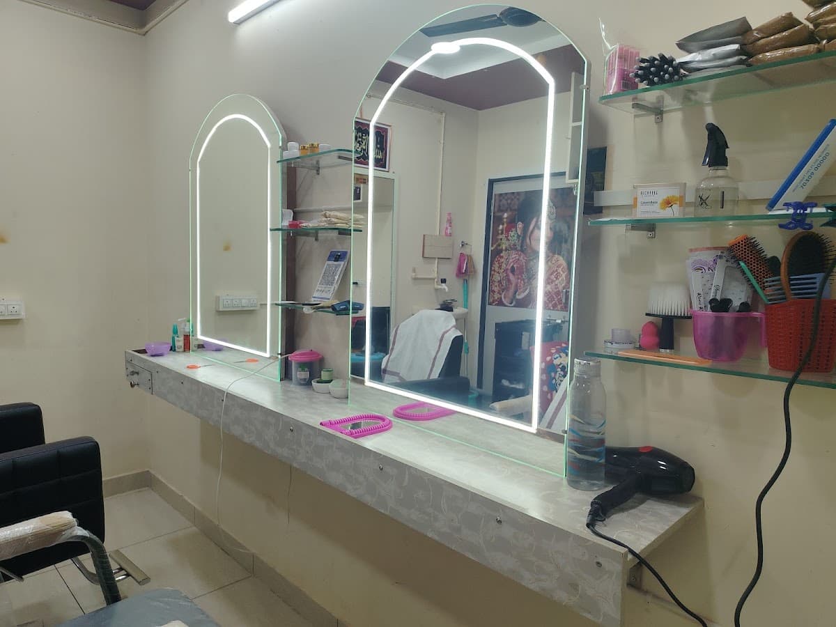 SSR BEAUTY PARLOUR — photo by SS BEAUTY QUEEN