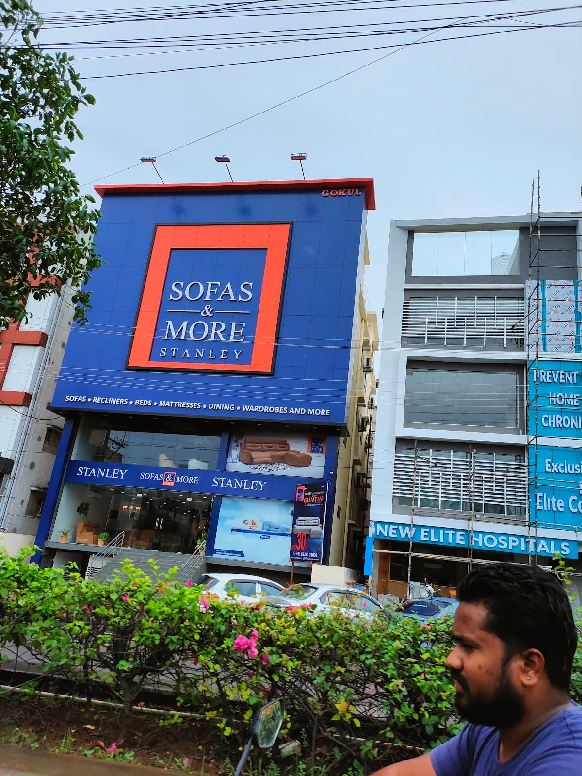 STANLEY SOFAS AND MORE GUNTUR — photo by Doradla's talks