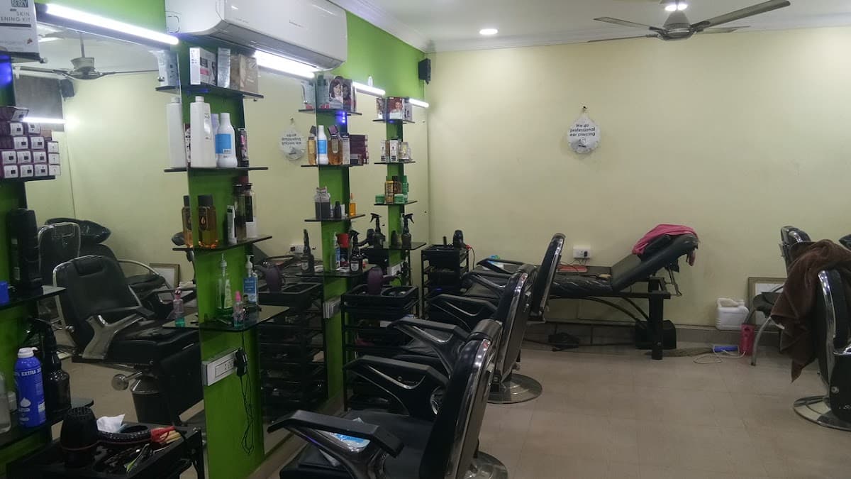 SUN SALON — photo by Arun Seshu