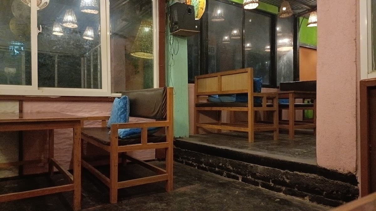 Sundarijal cafe & khaja ghar — photo by Krishna Khadka