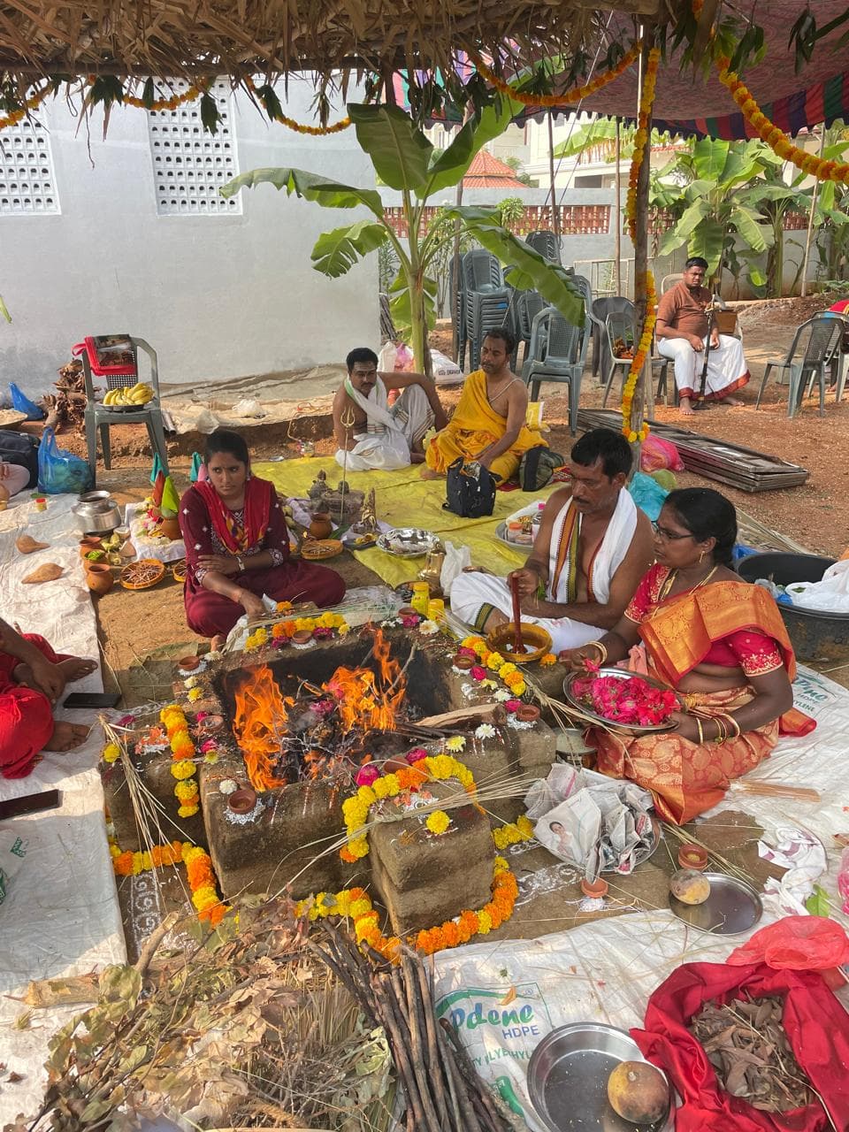 Swayambhu Sri Shambhavi Sametha Bhogalingeswara Swamy Mandir // స్వయంభు శ్రీ శాంభవి సమేత భోగలింగేశ్వర స్వామి వారి మందిరం — photo by Uma Maheswari
