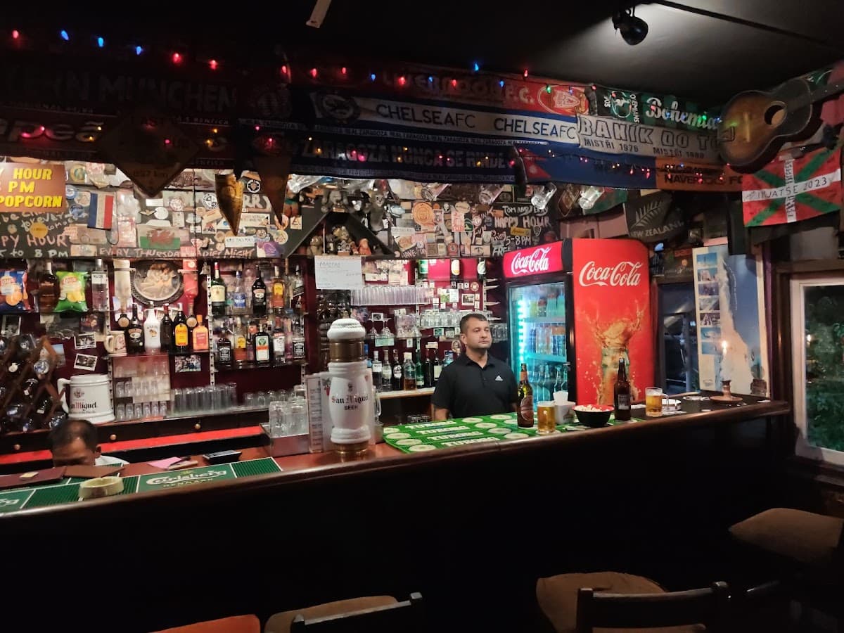 Tom And Jerry Pub — photo by Allan Crane