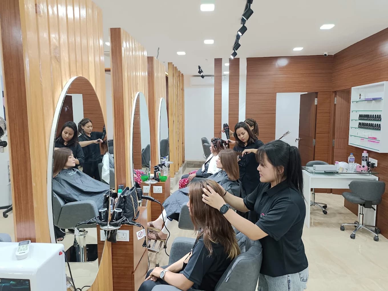 Hair n Shanti Kamaladi