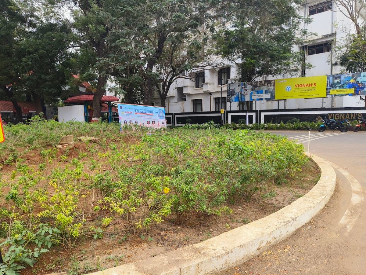 Vignan University Office — photo by Raghu Jyothi