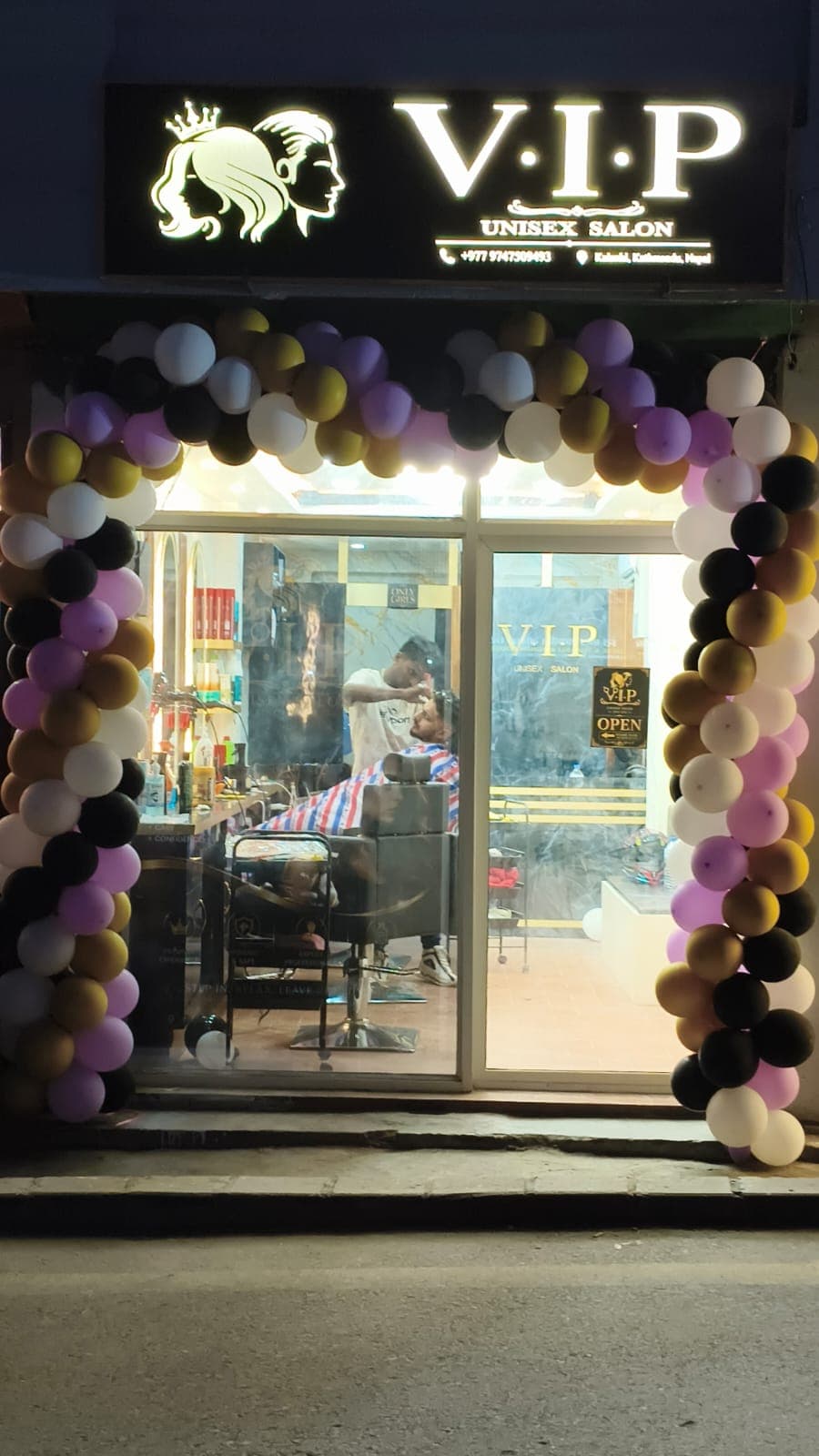 V.I.P Unisex Salon — photo by V.I.P Unisex Salon