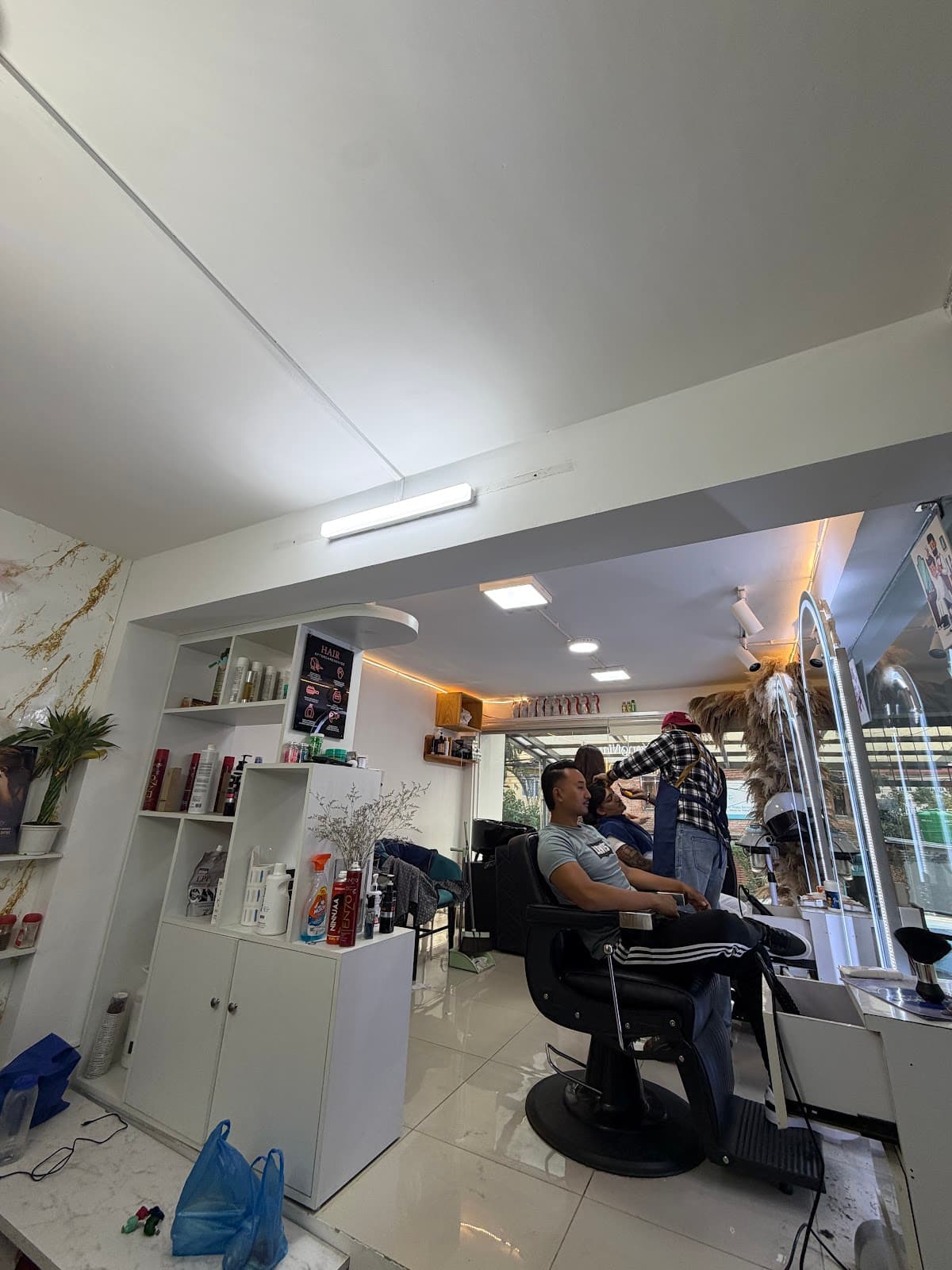 Yangnim Unisex Salon — photo by Yangnim Unisex Salon